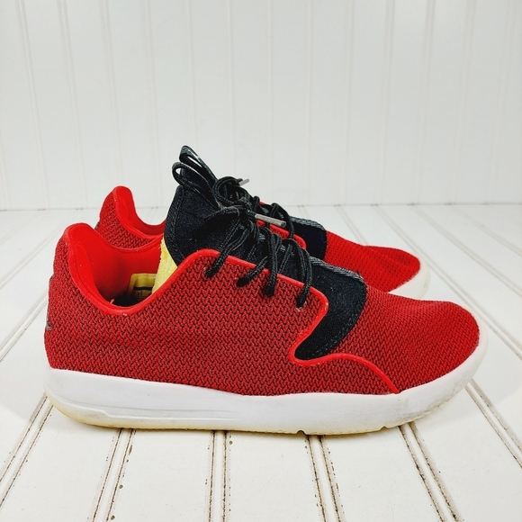 Nike Air Jordan Eclipse University Red/White/Black Athleisure Sneakers F573 - Picture 4 of 9